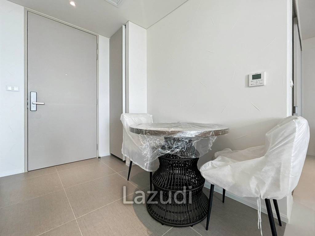 Veranda Residence: 1 Bedroom Luxury Sea Views