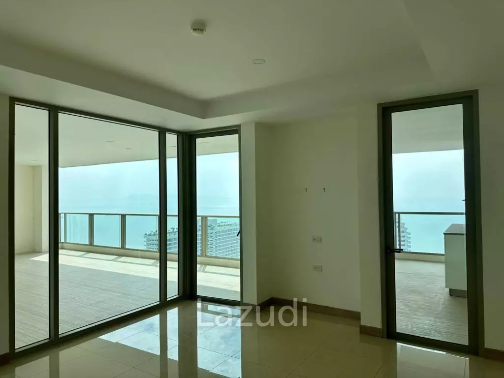 3 Bedroom Duplex 202 SQ.M Riviera Jomtien