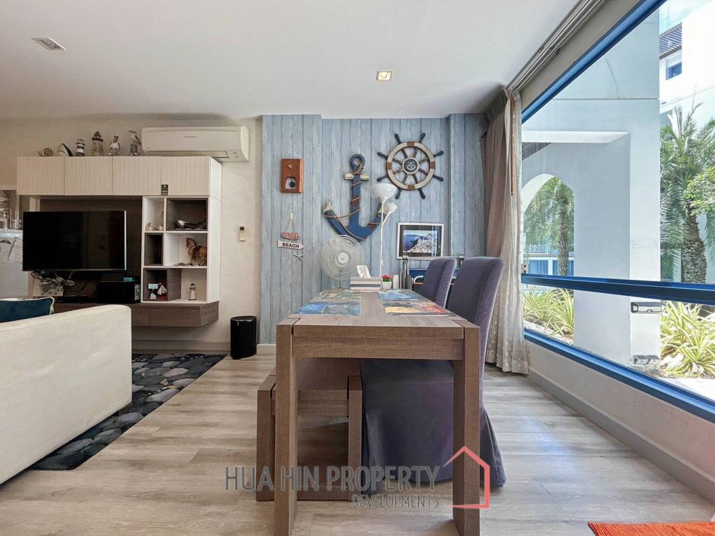 The Crest Santora : 1 Bedroom Condo Pool Access
