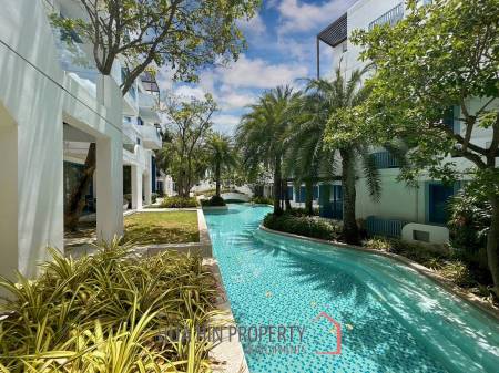 The Crest Santora : 1 Bedroom Condo Pool Access