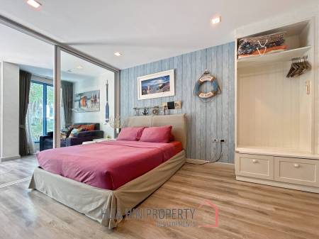 The Crest Santora : 1 Bedroom Condo Pool Access