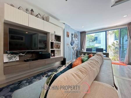 The Crest Santora : 1 Bedroom Condo Pool Access