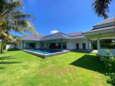 Large 3 Bed 3 Bath Pool Villa For Sale on The Clouds