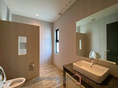 Large 3 Bed 3 Bath Pool Villa For Sale on The Clouds
