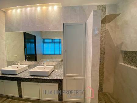 Large 3 Bed 3 Bath Pool Villa For Sale on The Clouds