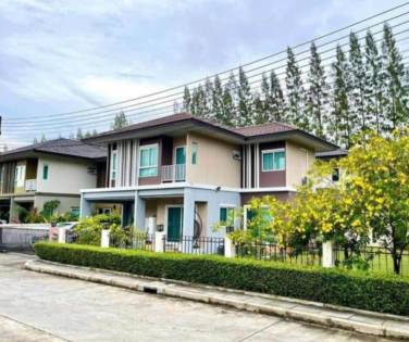 4 Bedroom 240 SQ.M Family Home With Large Garden