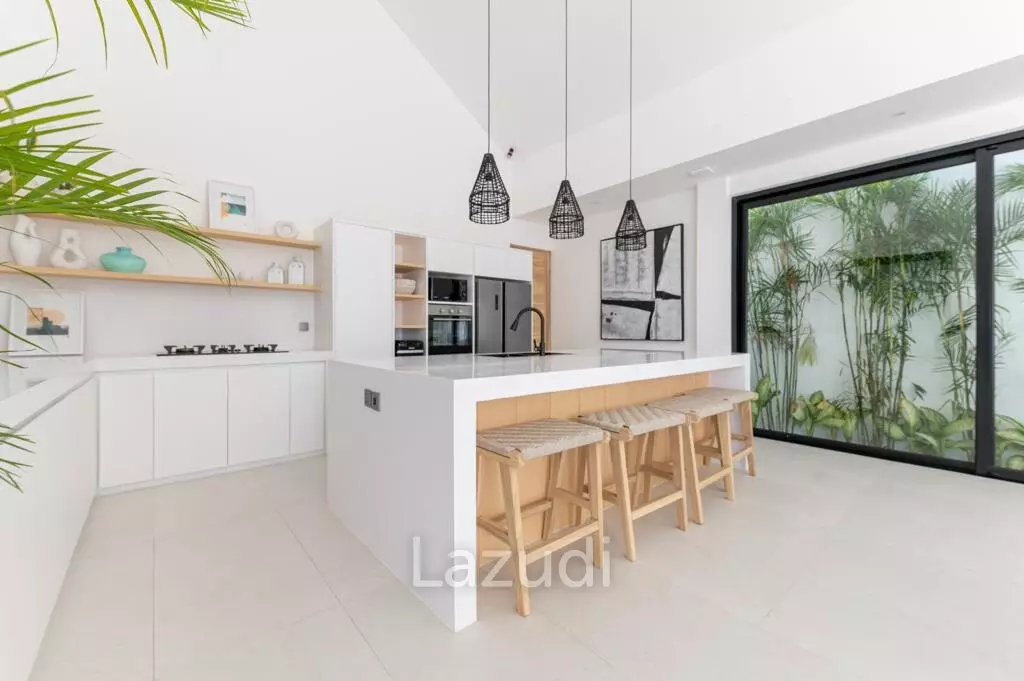 Spectacular Pererenan Beachside Villa with 40 Year Lease