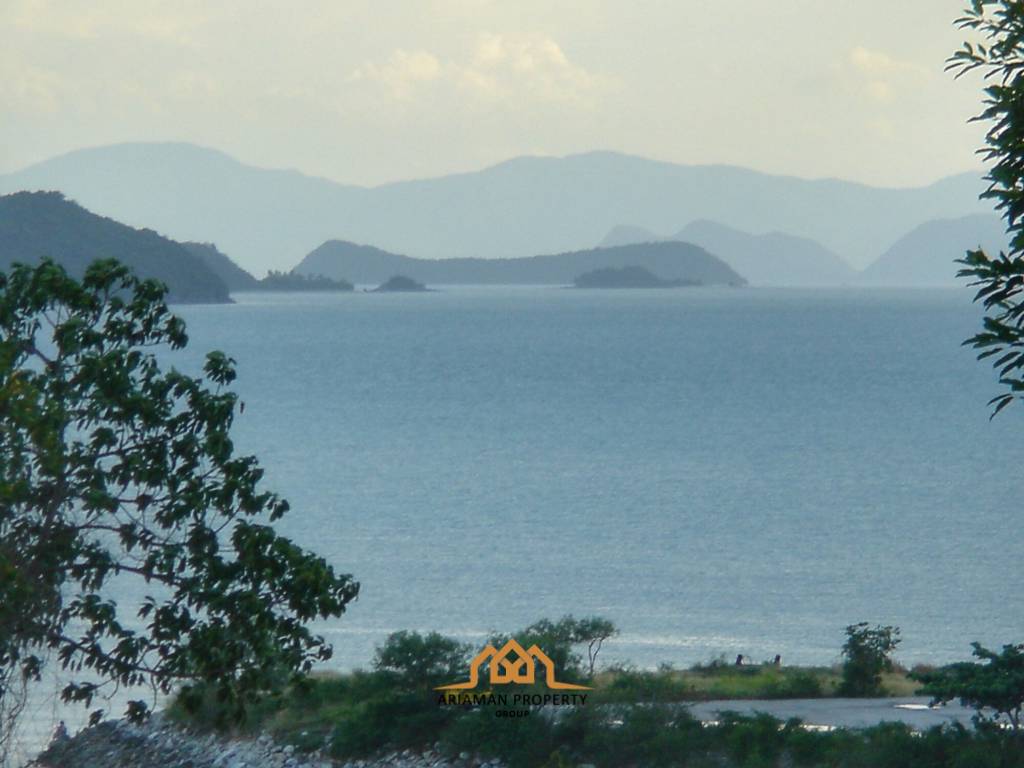 Serene Beachfront Plot on Samui's South Coast