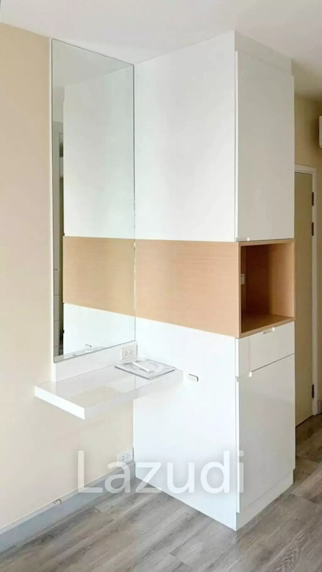 1 Bed 35 SQ.M Centric Sathorn - Saint Louis