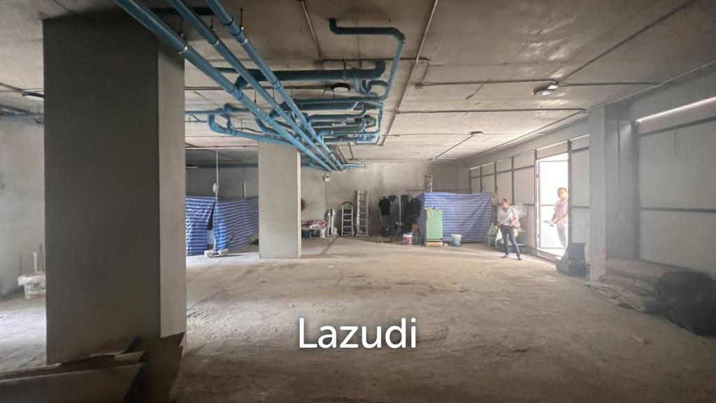 New retail spaces on Sukhumvit soi 15