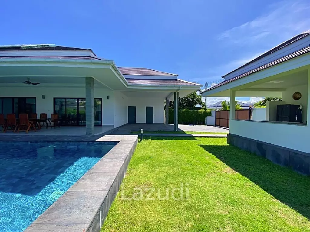 Large 3 Bed 3 Bath Pool Villa :  The Clouds