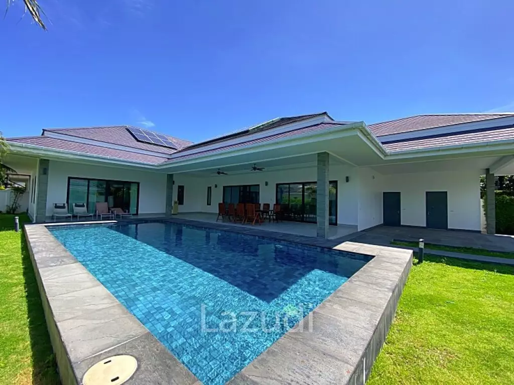 Large 3 Bed 3 Bath Pool Villa :  The Clouds