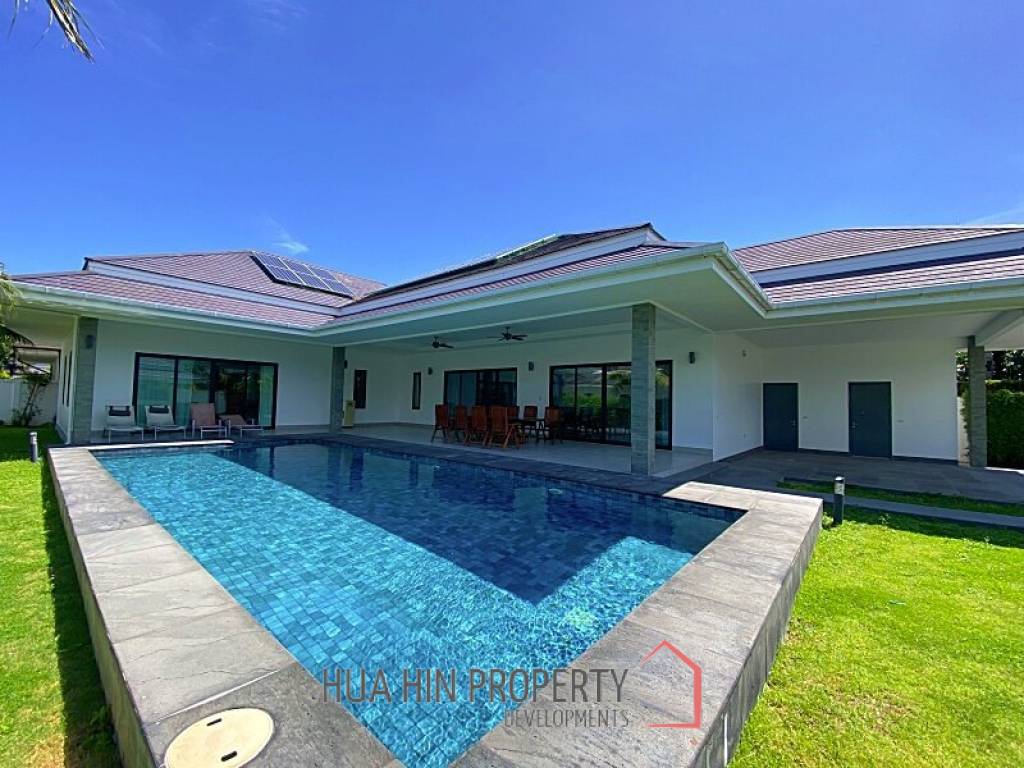 Large 3 Bed 3 Bath Pool Villa :  The Clouds