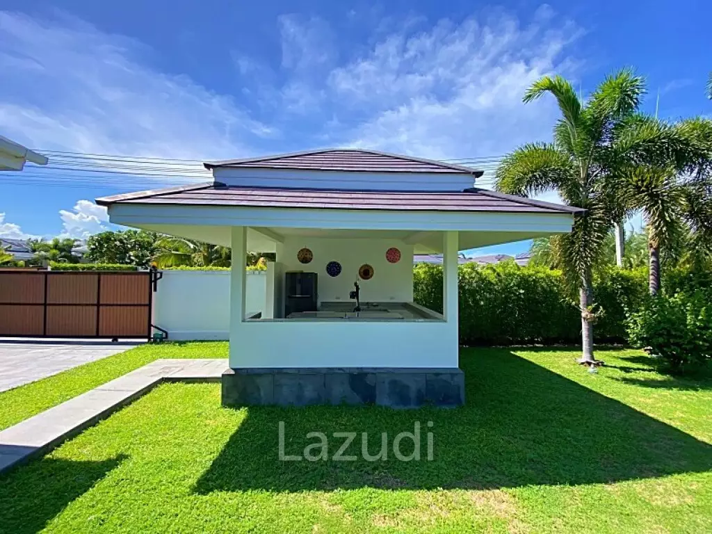 Large 3 Bed 3 Bath Pool Villa :  The Clouds