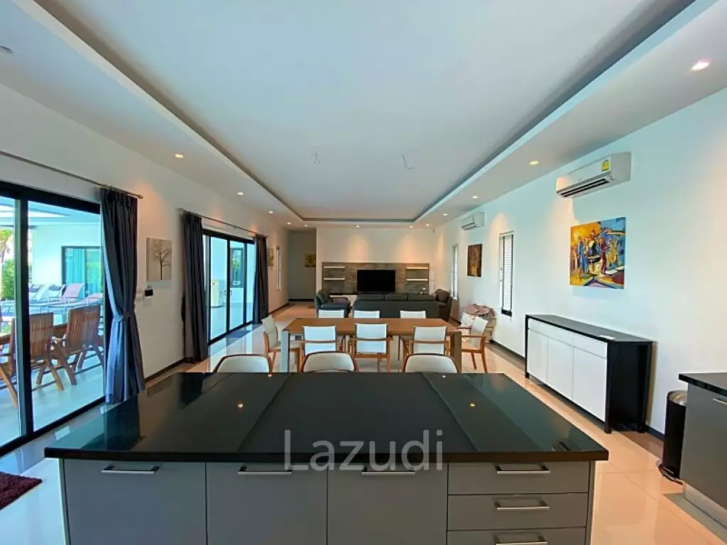 Large 3 Bed 3 Bath Pool Villa :  The Clouds