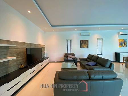 Large 3 Bed 3 Bath Pool Villa :  The Clouds