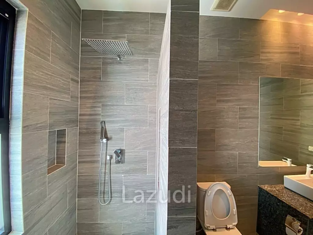 Large 3 Bed 3 Bath Pool Villa :  The Clouds