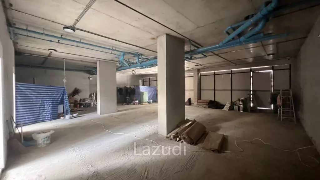 122 SQ.M New retail spaces on Sukhumvit soi 15