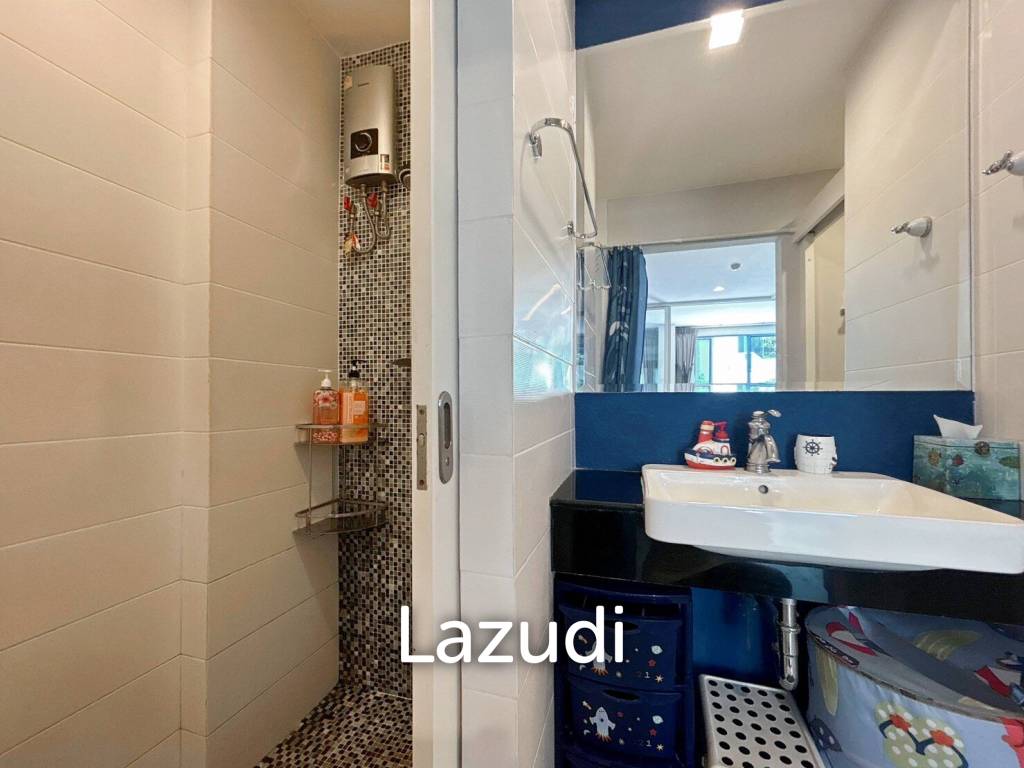 The Crest Santora : 1 Bedroom Condo Pool Access