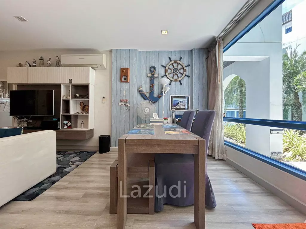 The Crest Santora : 1 Bedroom Condo Pool Access