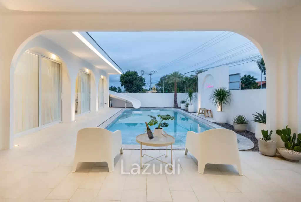 3 Bed 3 Bath 280 SQ.M Cabana Pool Villa