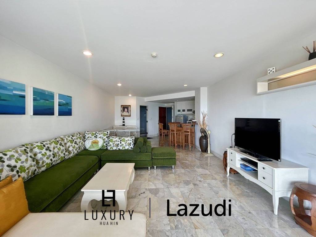 Palm Pavillion : 2 Bedroom Sea Views Condo