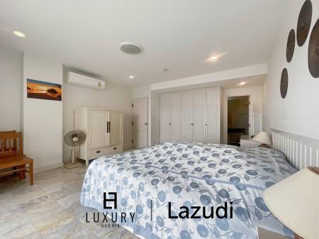 Palm Pavillion : 2 Bedroom Sea Views Condo