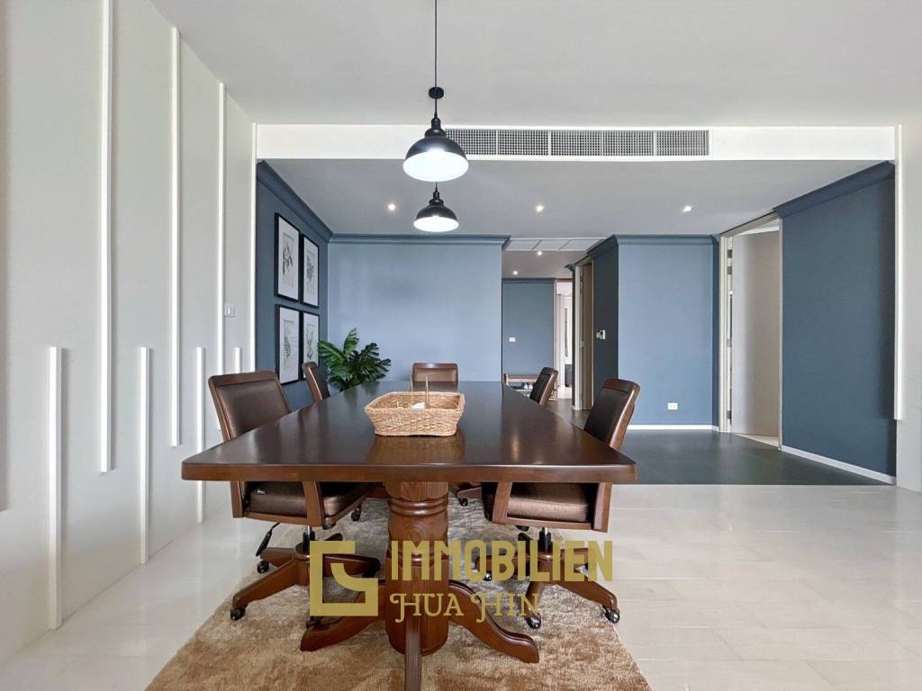 Veranda Residence : Luxury 3 Bedroom Condo