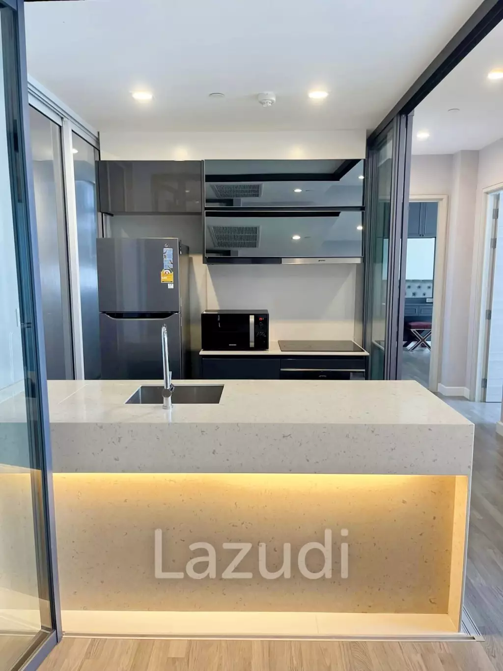 2 Bed 2 Bath 78 SQ.M The room Sathorn - TanonPun