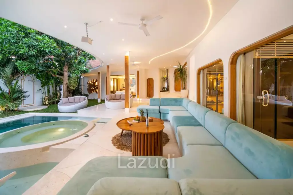 Luxurious 5-Bedroom Villa for Sale in Umalas