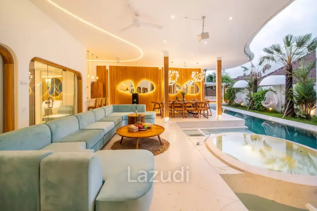 Luxurious 5-Bedroom Villa for Sale in Umalas