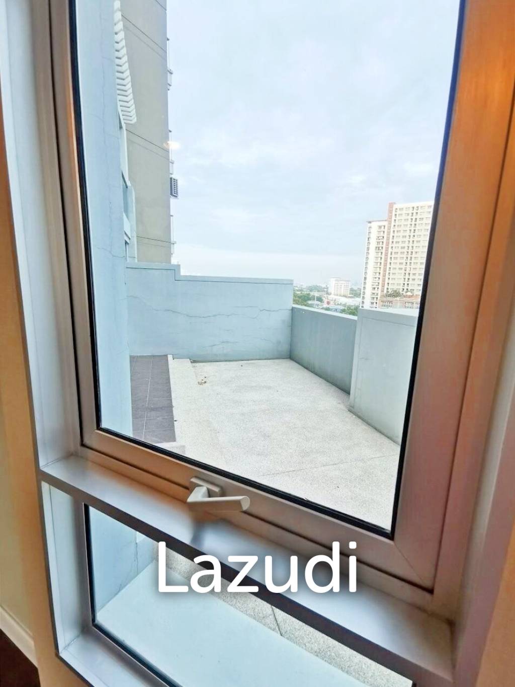 5 Bed 194 SQ.M at Belle Grand Rama 9