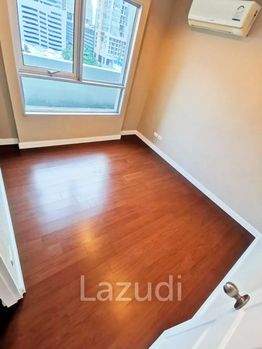 5 Bed 194 SQ.M at Belle Grand Rama 9