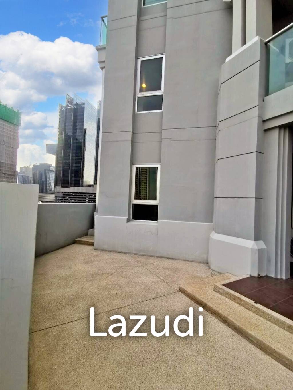 5 Bed 194 SQ.M at Belle Grand Rama 9