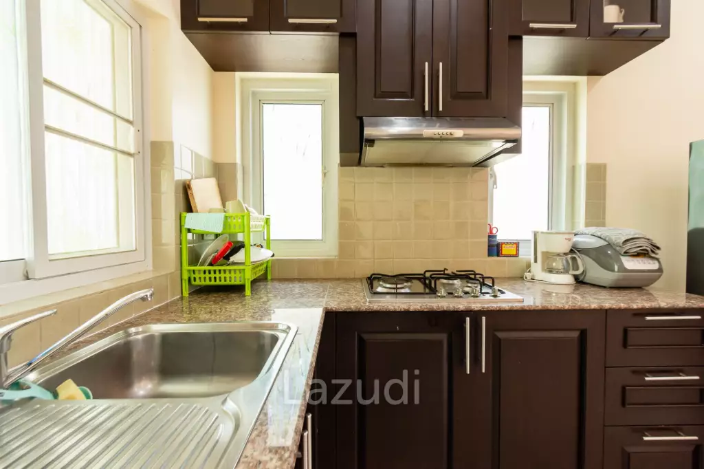 EMERALD GREEN  : 3 Bed Good Value