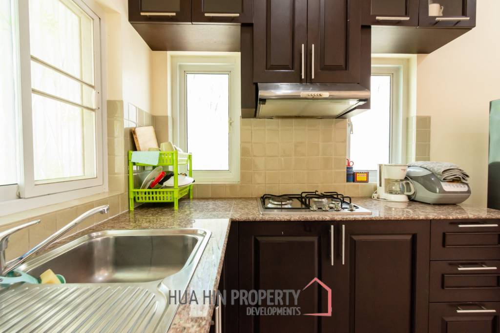 EMERALD GREEN  : 3 Bed Good Value