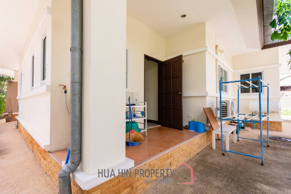 EMERALD GREEN  : 3 Bed Good Value