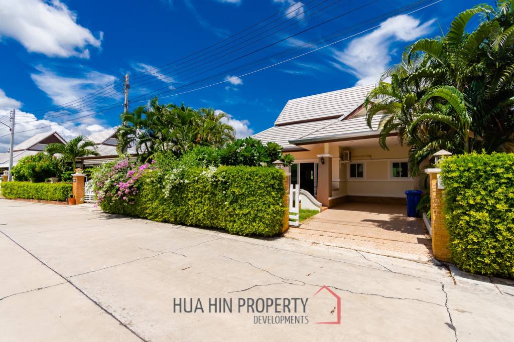 EMERALD GREEN  : 3 Bed Good Value