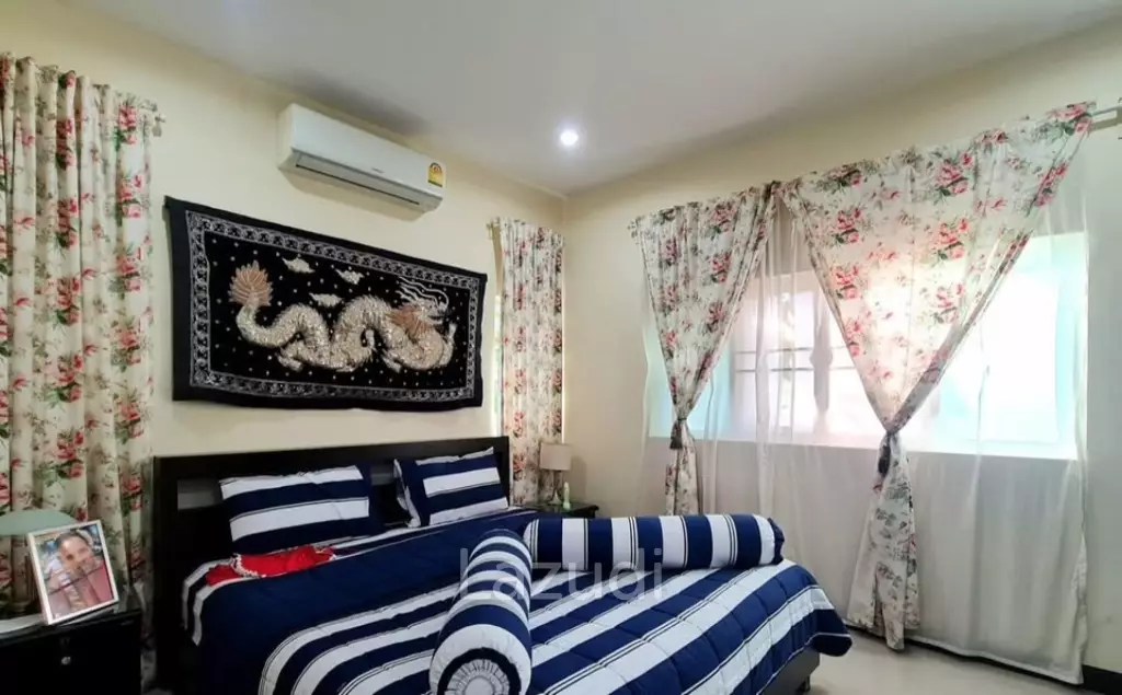 EMERALD GREEN  : 3 Bed Good Value