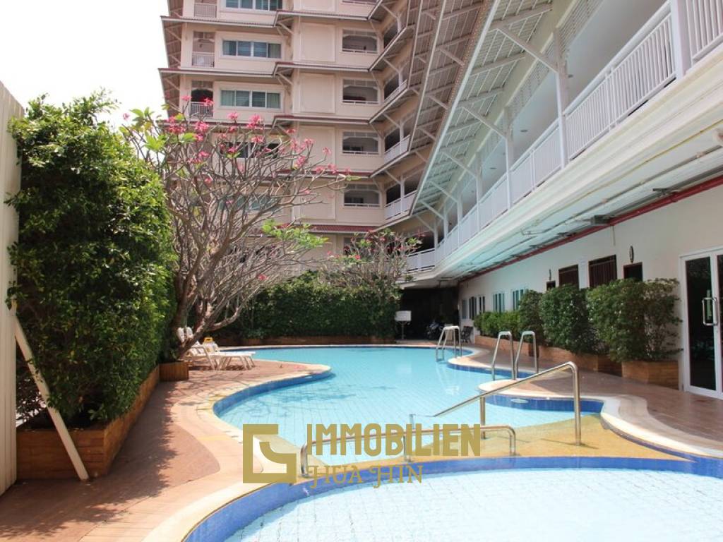 Baan Klang: Studio-Eigentumswohnung mit Bergblick