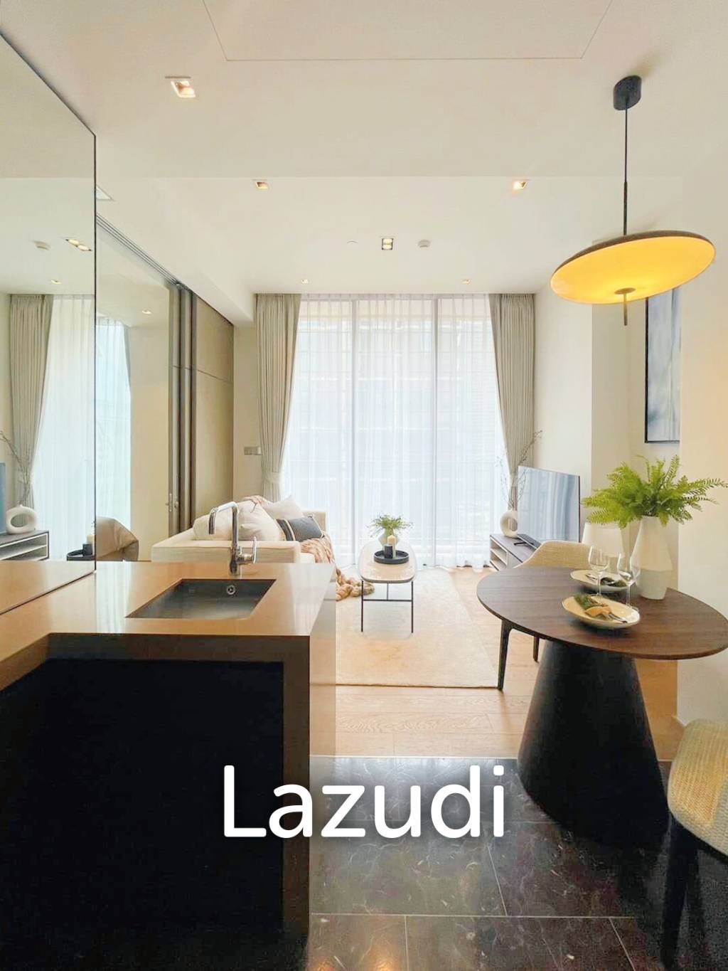 1 Bedroom 1 Bathroom 39 SQ.M 28 Chidlom