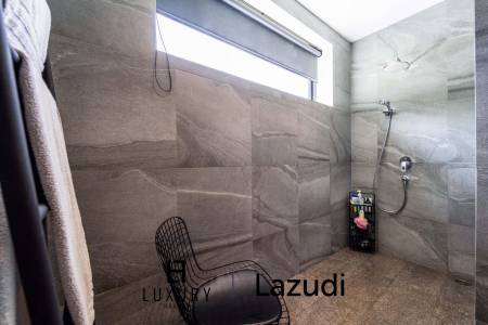 1,200 m² 4 Chambre 5 Salle de bain Villa Pour Louer