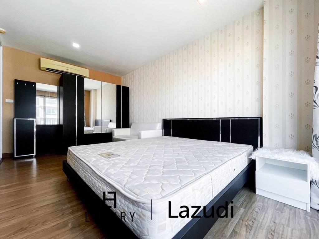 THE SEACRAZE : 1 Bed Condo For Sale