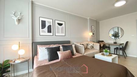 Baan Peang Ploen : 1 Studio On The Highest Floor