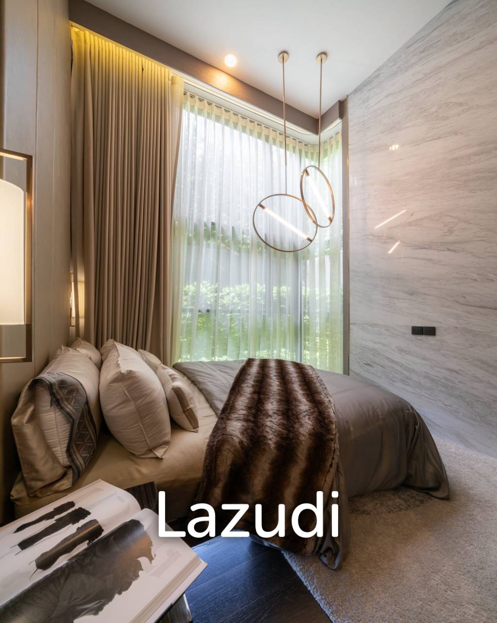 2 Bed 2 Bath 40.97 SQ.M. Park Origin Thonglor