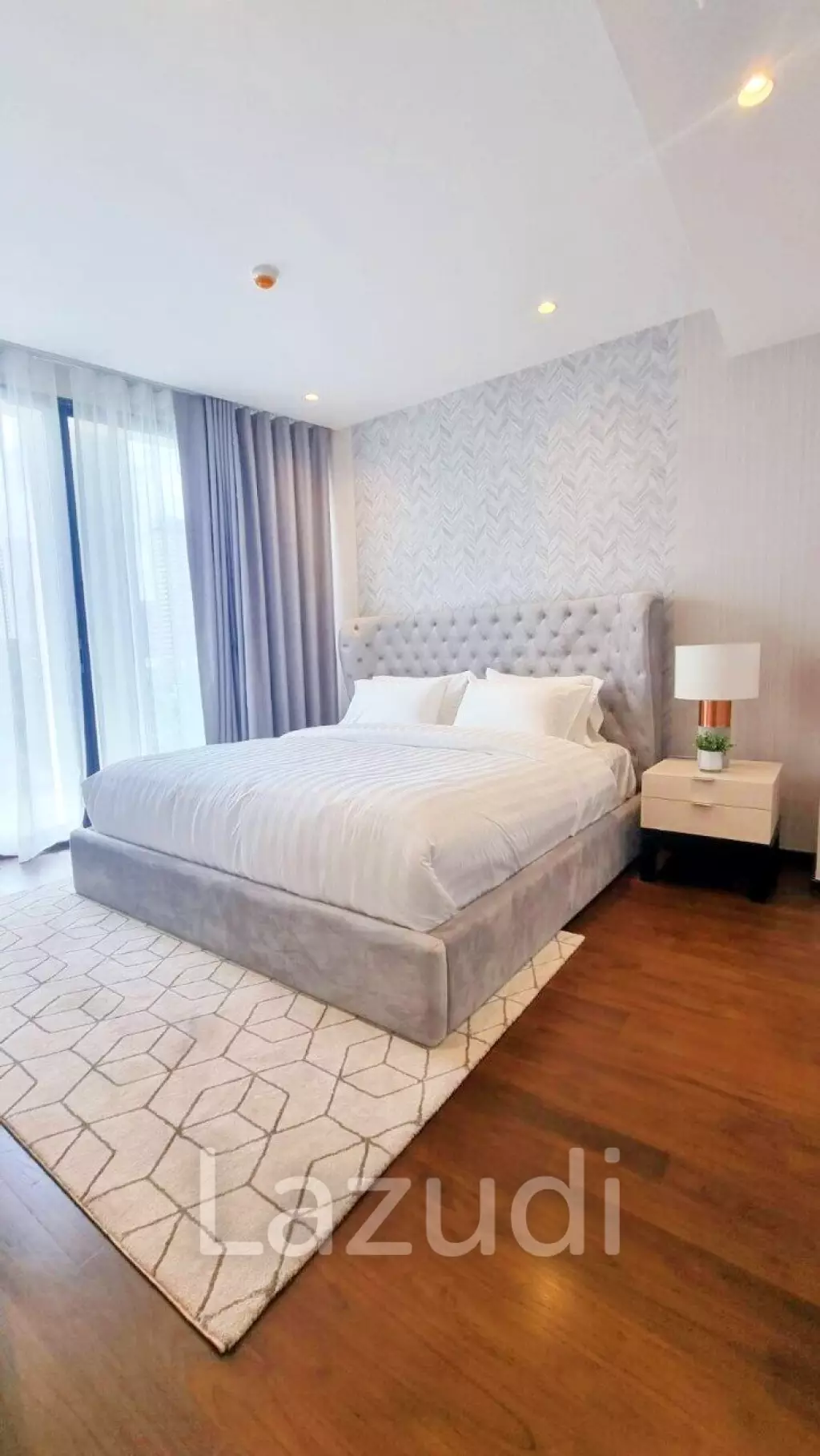 3 Bed 180.80 SQ.M La Citta Delre Thonglor 16
