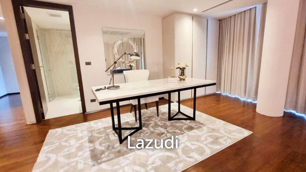 3 Bed 180.80 SQ.M La Citta Delre Thonglor 16