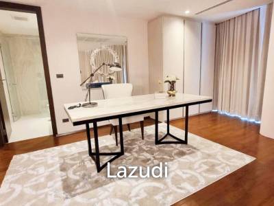 3 Bed 3 Bath 180.80 SQ.M La Citta Delre Thonglor 16