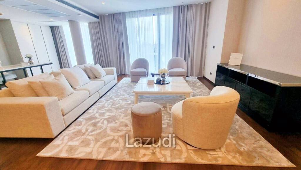 3 Bed 3 Bath 180.80 SQ.M La Citta Delre Thonglor 16