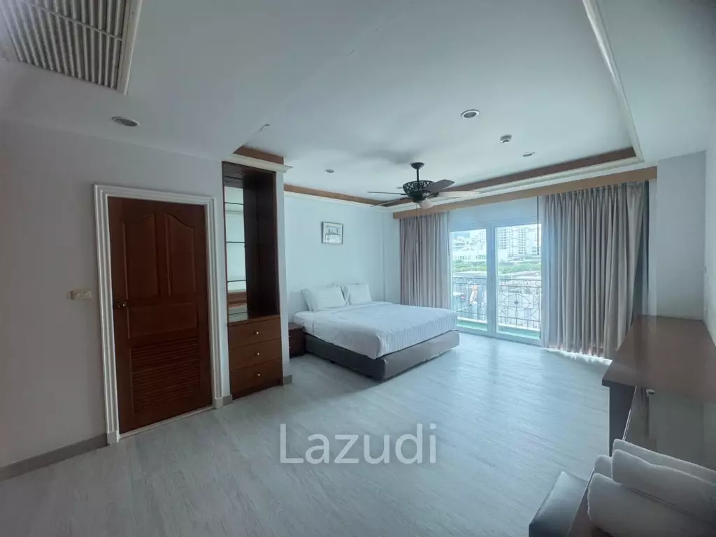 2 Bed 2 Bath 200 SQ.M Chaidee Mansion